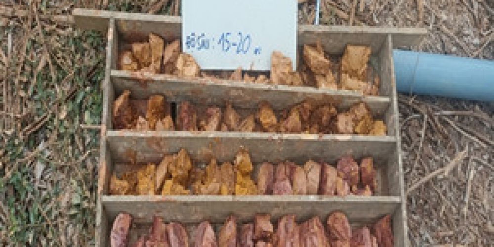 Khoan khay mẫu mô đất Núi An Hội